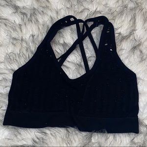 Black sports bra
